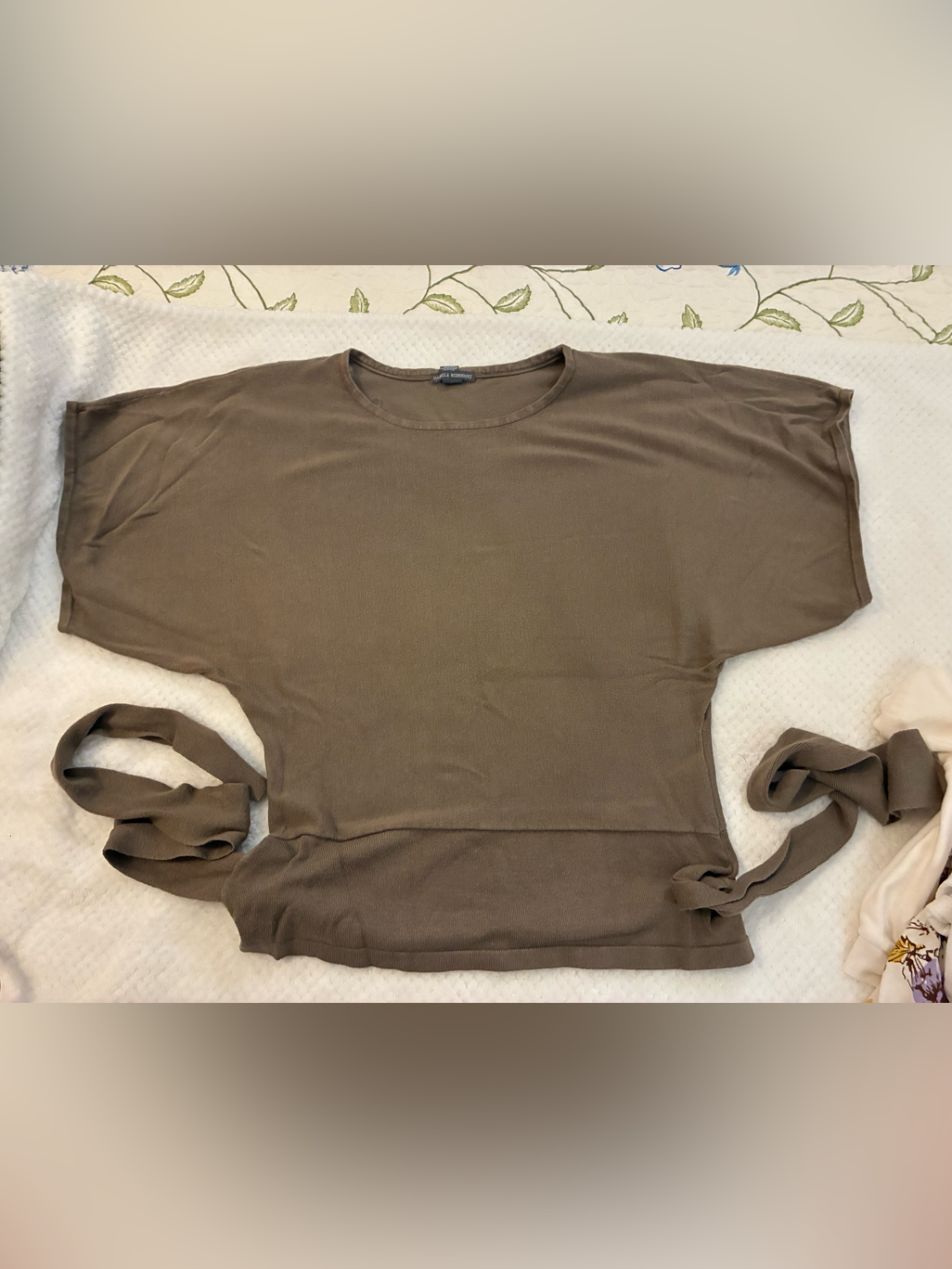 Women&acirc;s Isabella Rodriguez Brand Olive Green TieWaist Top Size Large